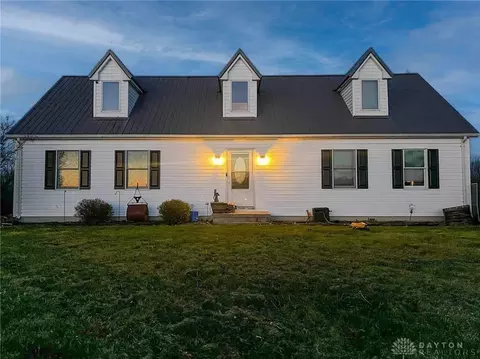 3523 Vietor Rd, Greenville, OH 45331