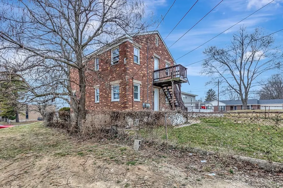  408 S Smithville, Dayton, OH 45403 photo 5