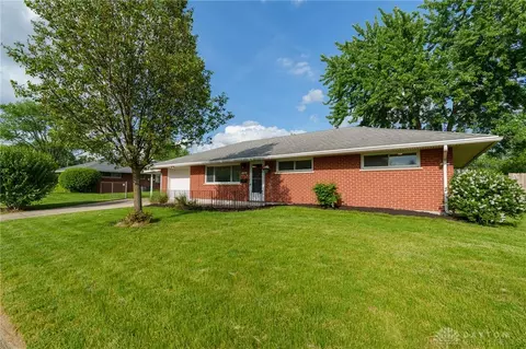 5200 Lemoyne Dr, Dayton, OH 45424