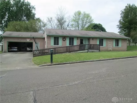 215 E Twin St, Lewisburg, OH 45338