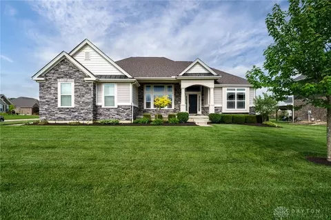 10118 Morgan Grey Ct, Washington Township, OH 45458