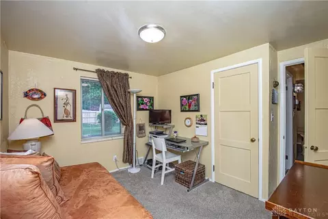 3709 Strathmoor Dr, Kettering, OH 45429 photo 21