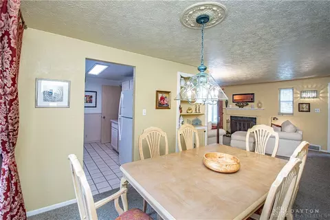 3709 Strathmoor Dr, Kettering, OH 45429 photo 11