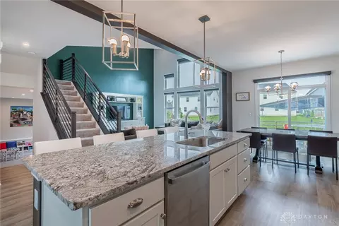 9013 Lakeside St, Tipp City, OH 45371