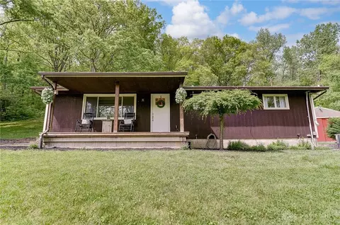 4976 Hollingsworth Rd, Oregonia, OH 45054