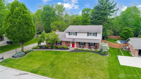 1975 Highland Meadows Dr, Dayton, OH 45459
