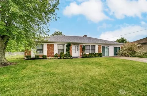 4348 Drowfield Dr, Dayton, OH 45426