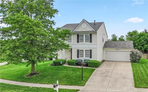 4247 King Bird Ln, Miamisburg, OH 45342