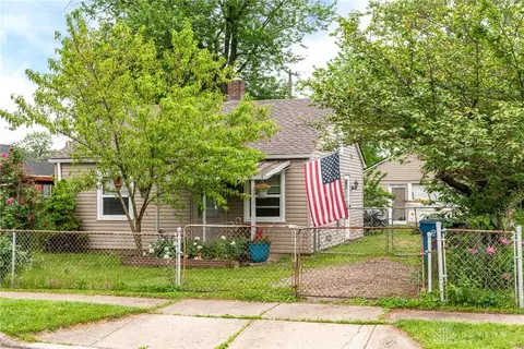 2912 Hoylake Ct, West Carrollton, OH 45439