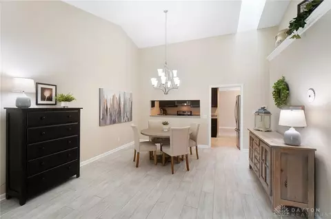 1329 Donson Cir, Kettering, OH 45429 photo 9