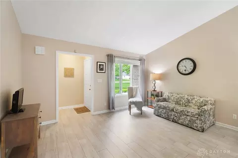 1329 Donson Cir, Kettering, OH 45429 photo 7