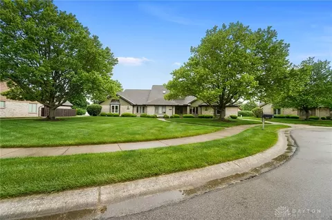 1329 Donson Cir, Kettering, OH 45429 photo 2