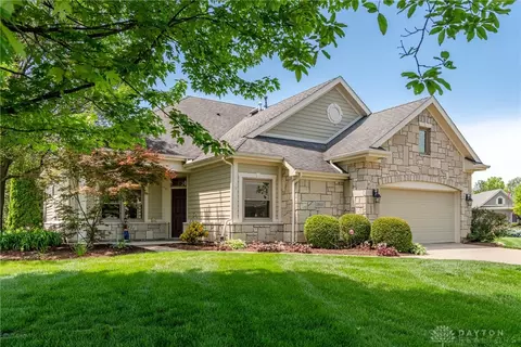 1010 Villa Vista Pl, Centerville, OH 45458