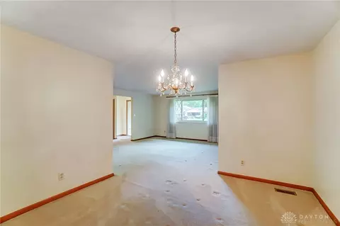 992 Hyde Park Dr, Centerville, OH 45429 photo 10