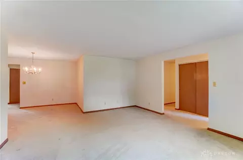 992 Hyde Park Dr, Centerville, OH 45429 photo 7