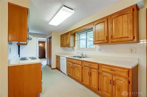 992 Hyde Park Dr, Centerville, OH 45429 photo 14