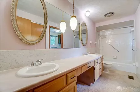 992 Hyde Park Dr, Centerville, OH 45429 photo 32