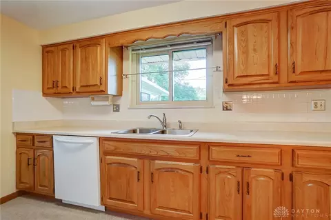 992 Hyde Park Dr, Centerville, OH 45429 photo 13