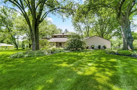 4355 Trails End Dr, Kettering, OH 45429