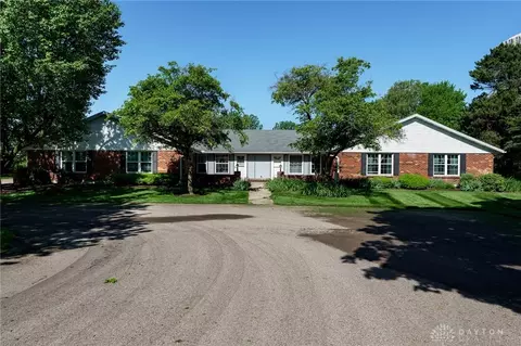 6304 Jason Ln, Dayton, OH 45459 photo 2