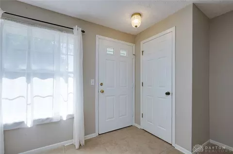 6304 Jason Ln, Dayton, OH 45459 photo 5