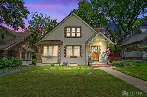 615 Orlando Ter, Oakwood, OH 45409