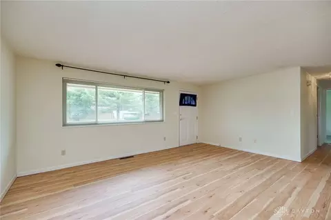 3972 Cordell Dr, Kettering, OH 45439 photo 5