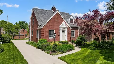 423 Greenmount Blvd, Oakwood, OH 45419