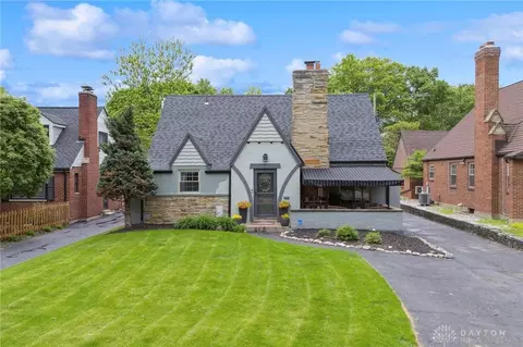 412 Harman Blvd, Oakwood, OH 45419