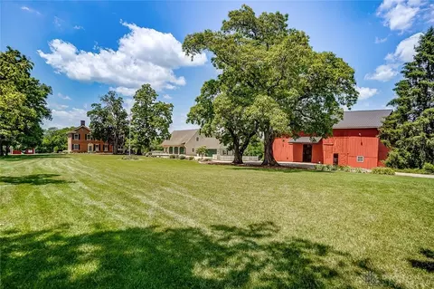 Exterior - 5925 Weidner Rd, Springboro, OH 45066 photo 8 of 19