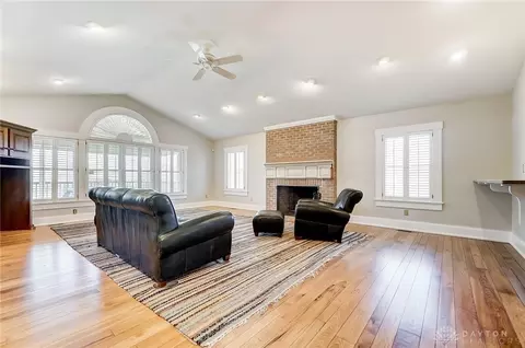 Living - 5925 Weidner Rd, Springboro, OH 45066 photo 3 of 5