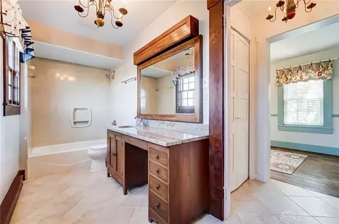 Bath - 5925 Weidner Rd, Springboro, OH 45066 photo 6 of 10