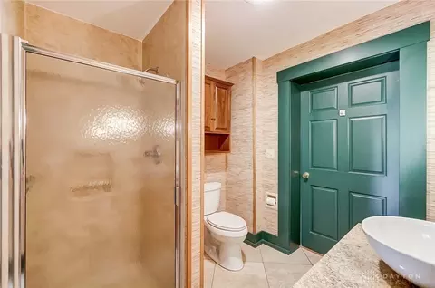 Bath - 5925 Weidner Rd, Springboro, OH 45066 photo 2 of 10