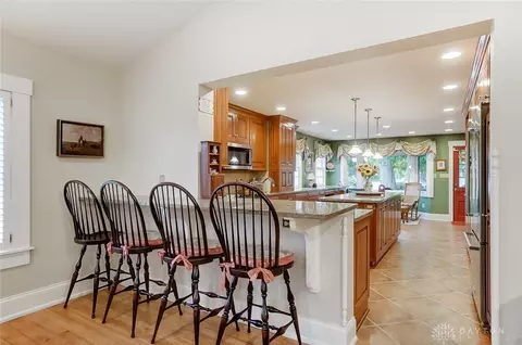 Kitchen - 5925 Weidner Rd, Springboro, OH 45066 photo 8 of 9