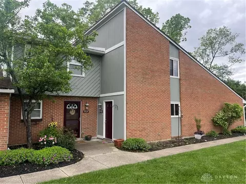 9521 Centerbrook Ct, Dayton, OH 45458