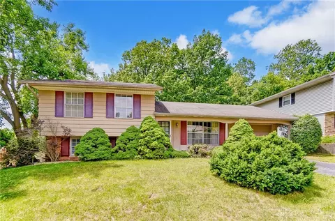 56 Harding Ct, Franklin, OH 45005