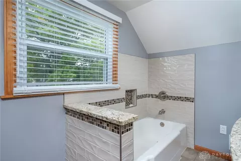404 Rockhill Ave, Kettering, OH 45429 photo 40