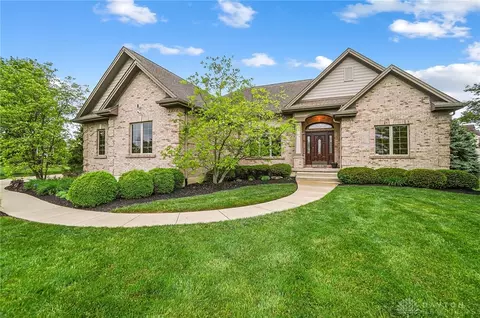 7230 Beaver Brook Dr, Springboro, OH 45066 photo 3