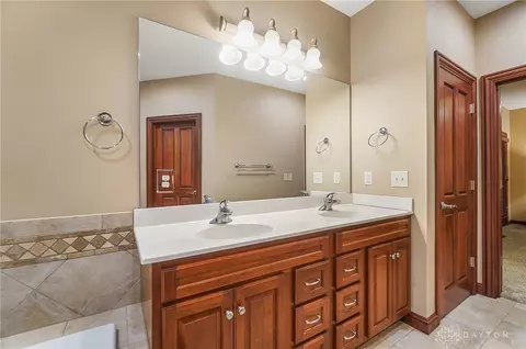 7230 Beaver Brook Dr, Springboro, OH 45066 photo 20