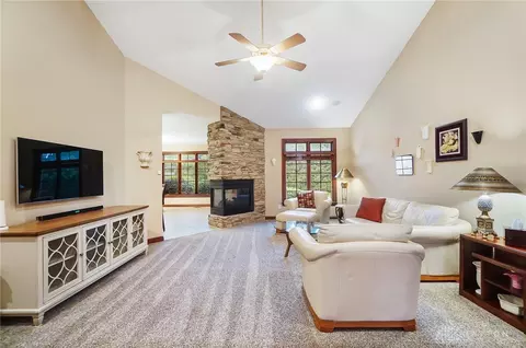 7230 Beaver Brook Dr, Springboro, OH 45066 photo 6