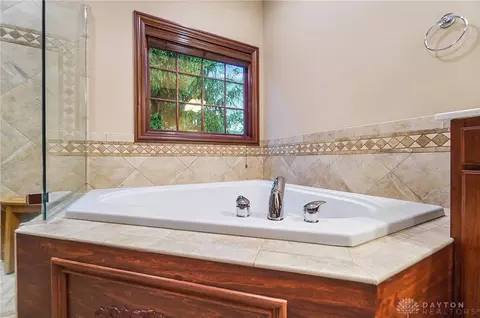 7230 Beaver Brook Dr, Springboro, OH 45066 photo 22