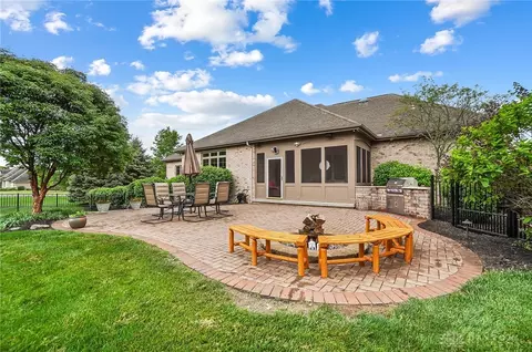 7230 Beaver Brook Dr, Springboro, OH 45066 photo 50