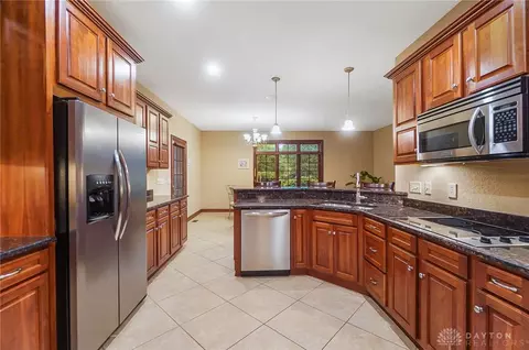7230 Beaver Brook Dr, Springboro, OH 45066 photo 13