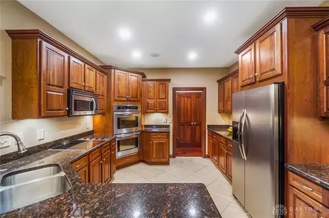 7230 Beaver Brook Dr, Springboro, OH 45066 photo 14