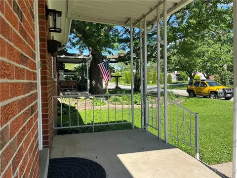 1708 Windemere Dr, Kettering, OH 45429 photo 4