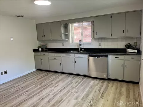 1708 Windemere Dr, Kettering, OH 45429 photo 8