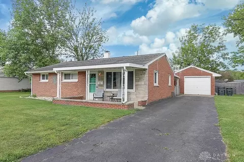 53 Old Main St, Miamisburg, OH 45342