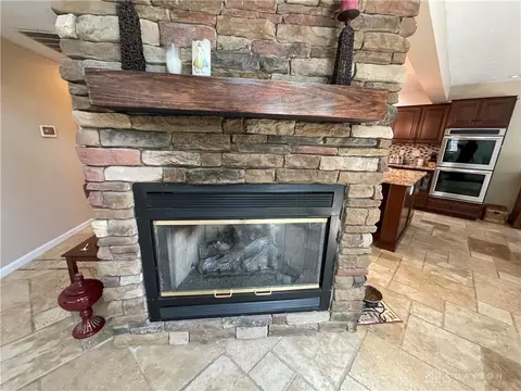 715 Hidden Cir, Centerville, OH 45458 photo 10