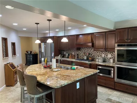 715 Hidden Cir, Centerville, OH 45458 photo 38
