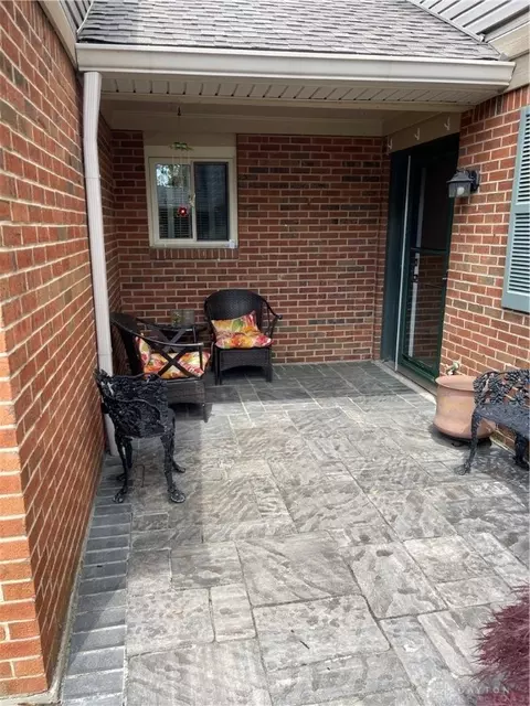 715 Hidden Cir, Centerville, OH 45458 photo 13